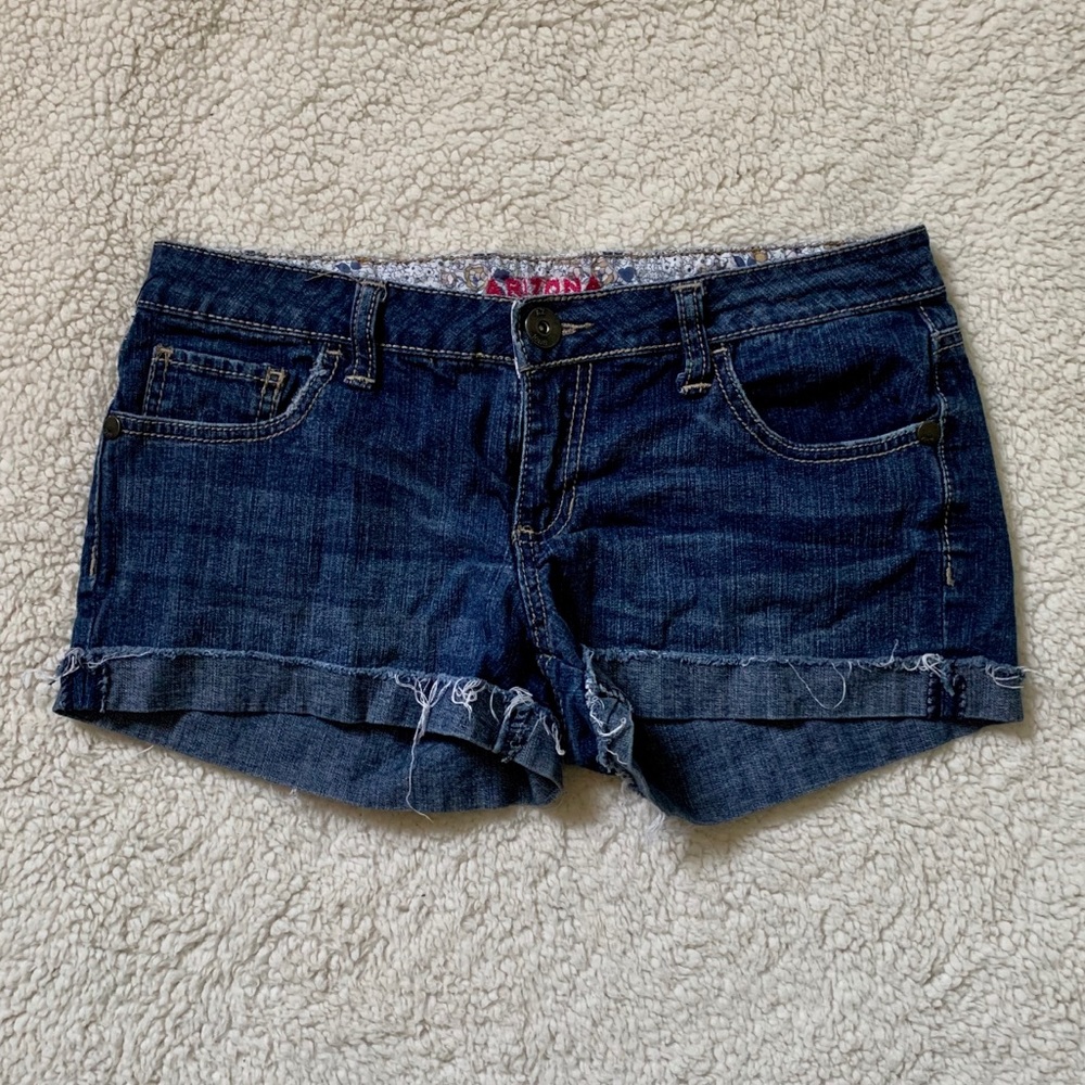 Juniors shorts - Size 9